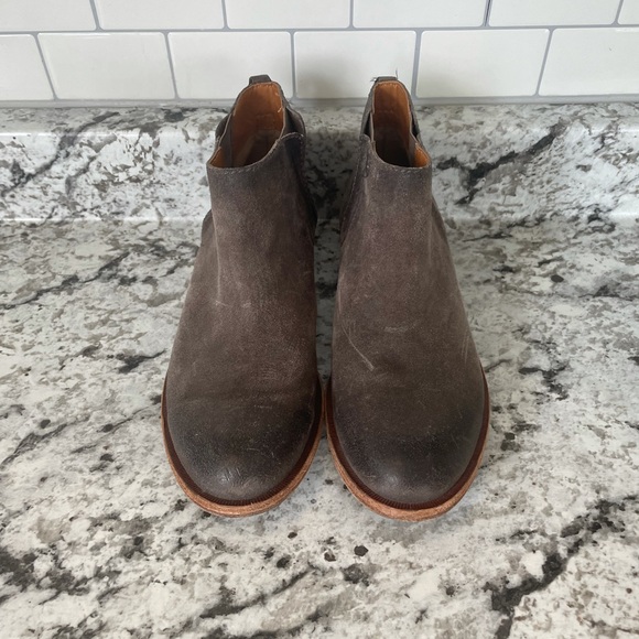 Kirk Ease Boots. Women’s Size 8. Gently Used. Dark Grey. - Picture 5 of 5